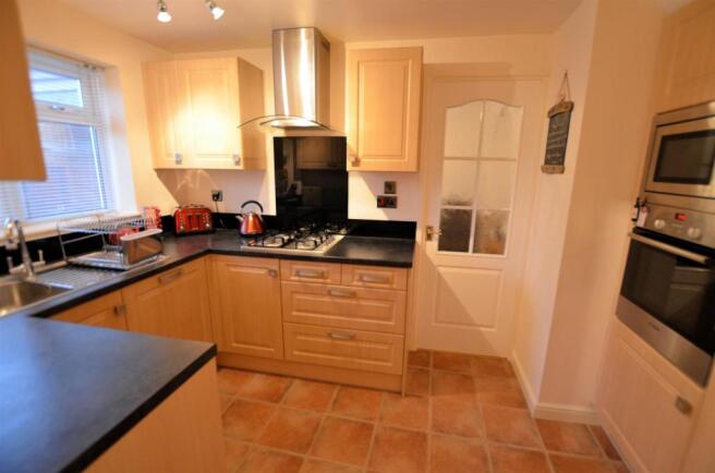 Kitchen main.jpg
