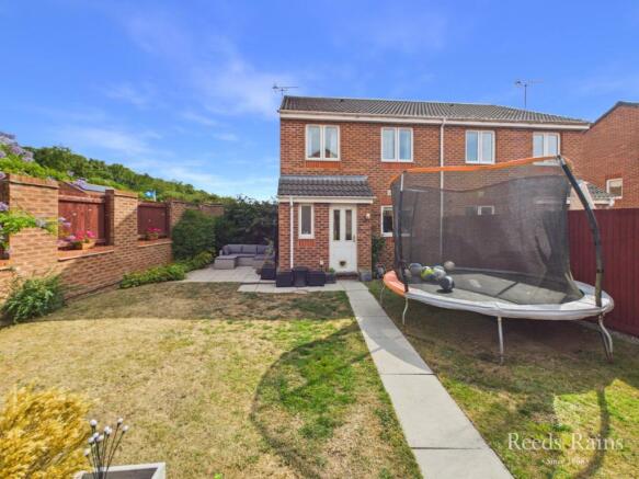 3 bed Semi-Detached for sale Image 6