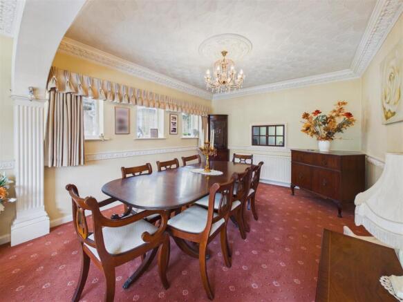 3 bed Detached for sale Image 6