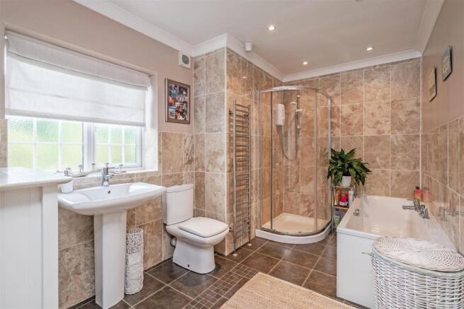 232 Henwood Road-1_lo.jpg