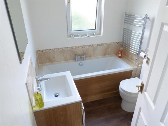 HOUSE BATHROOM 