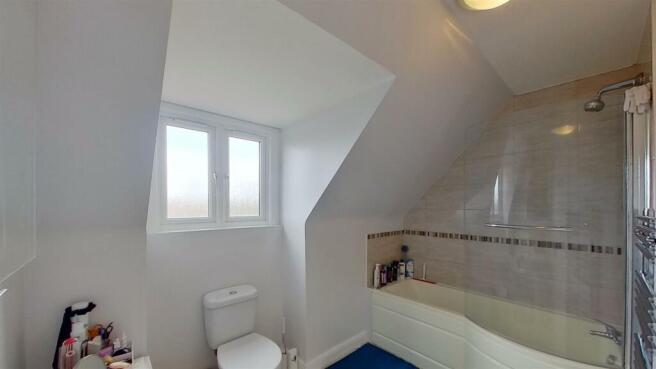 28-Bridlington-Crescent-08152023_211131.jpg