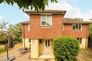 2, Thames Court, Ferry Road, Thames Ditton KT7 0XZ