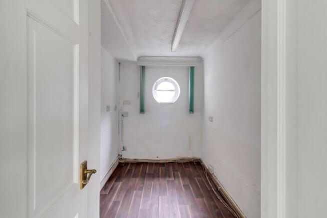 3 bed Semi-Detached for sale Image 12