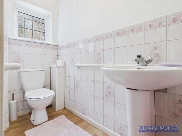 3 bed Semi-Detached for sale Image 8