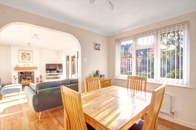 Dining Area 2.jpg