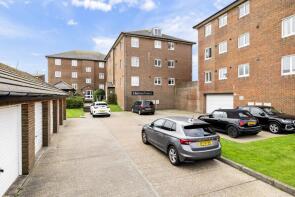 7, Chelsea Court, South Road, Hythe CT21 6AH