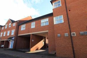 132d, 132, Cricklade Road, Swindon SN2 8AG
