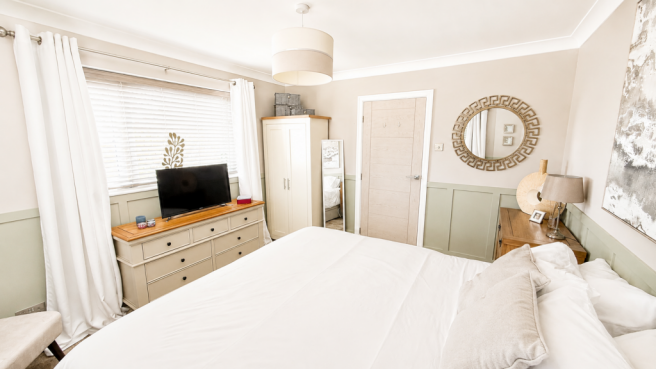 2 bed Semi-Detached Bungalow for sale Image 8