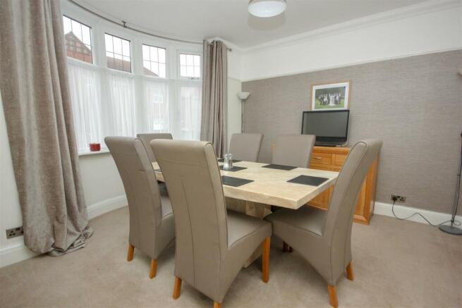 Dining Room.jpg