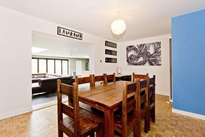 Dining Room pic2