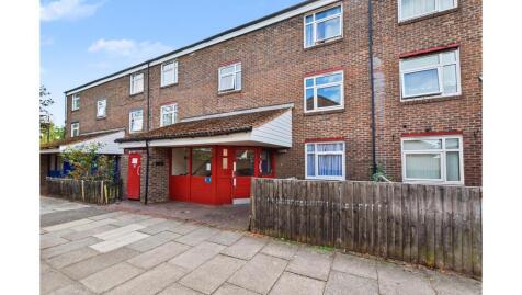 43 Goldcrest Close, Thamesmead, London, SE28