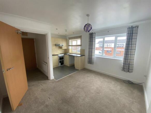 Kitchen/Lounge