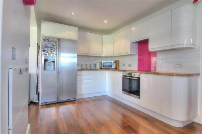 Kitchen: