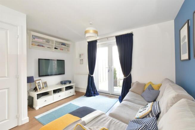 Lounge/ Kitchen Area