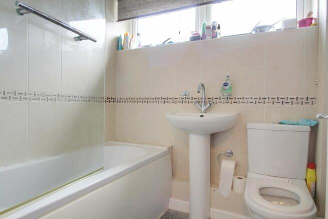 Bathroom (Bathroom)