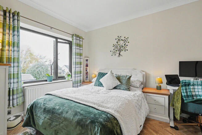 3 bed Detached Bungalow for sale Image 12