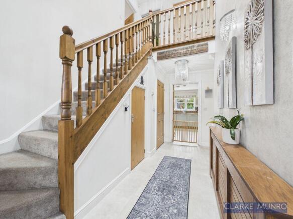 4 bed Detached for sale Image 11