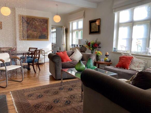 Sitting / Dining area