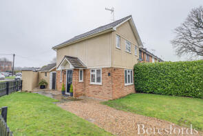 2, Pondfield Lane, Brentwood CM13 2BX