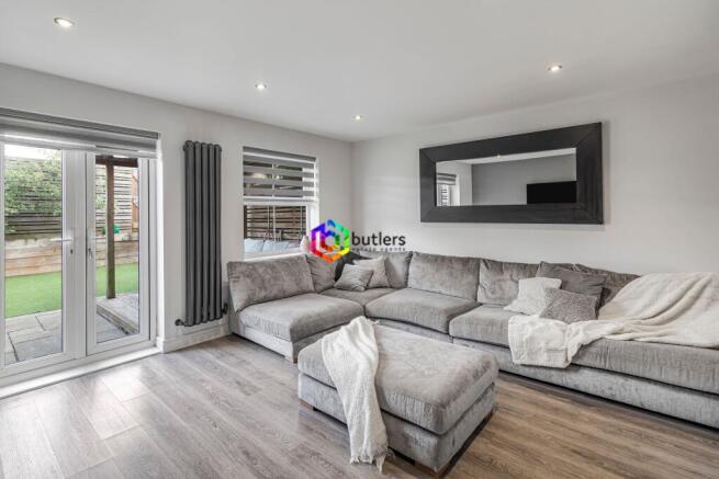 4 bed Semi-Detached for sale Image 7