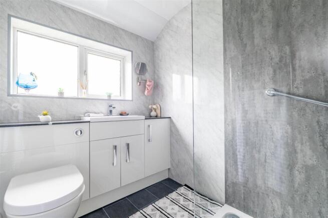 Family Shower Room
