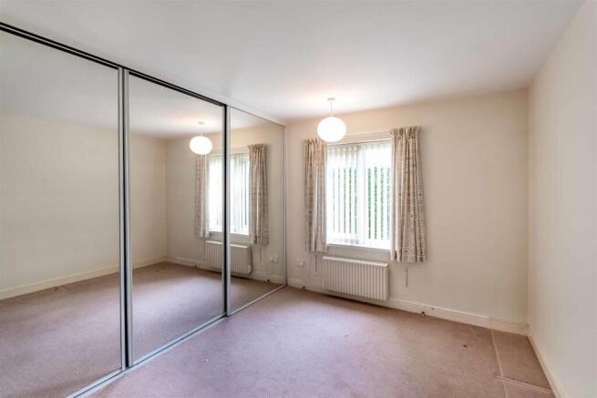 2 bed Apartment for sale Image 9