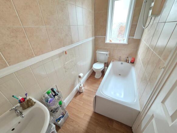 3 bed Semi-Detached for sale Image 4