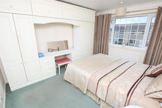 3 bed Semi-Detached for sale Image 10