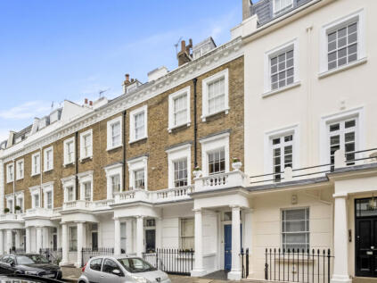 Moreton Place, London, SW1V