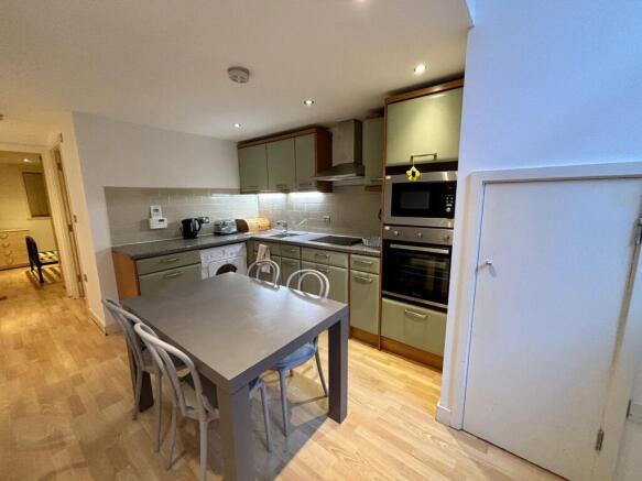 Kitchen/Dining