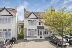 13, Hazelbrouck Gardens, Hainault, Ilford IG6 2XN