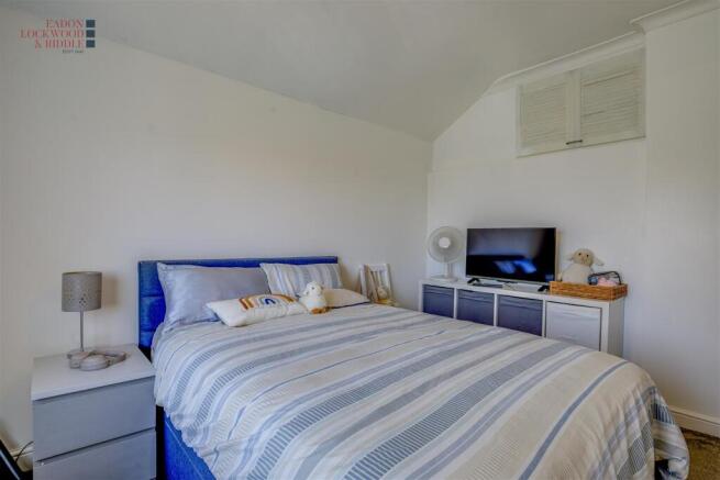 3 bed Semi-Detached for sale Image 12