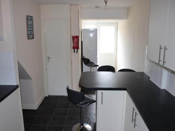 afe599d8-8157-40d2-8