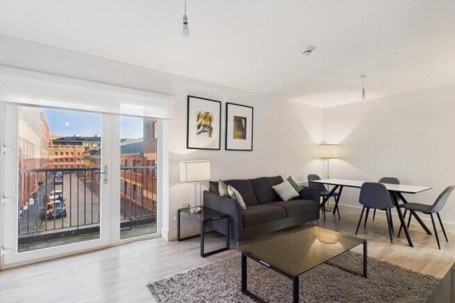 Living/Dining Area