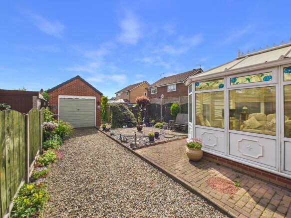 2 bed Semi-Detached for sale Image 12