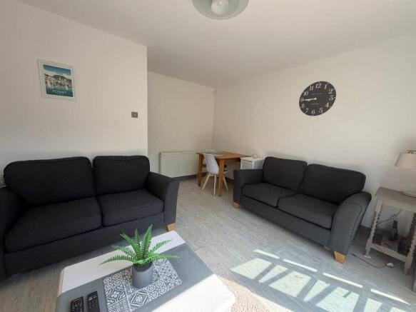 2 bed Town House for sale Image 6