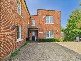 Burkes Cottage, Aylesbury End, Beaconsfield HP9 1LS