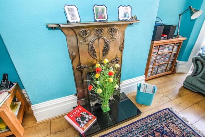 SITTING ROOM