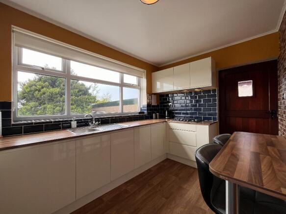 Brampton Drive, Bare, Morecambe, LA4 6QS photo 4