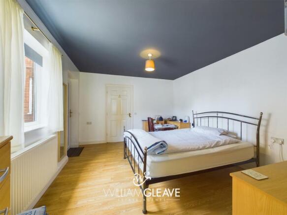 CAM01392G0-PR0074-ST