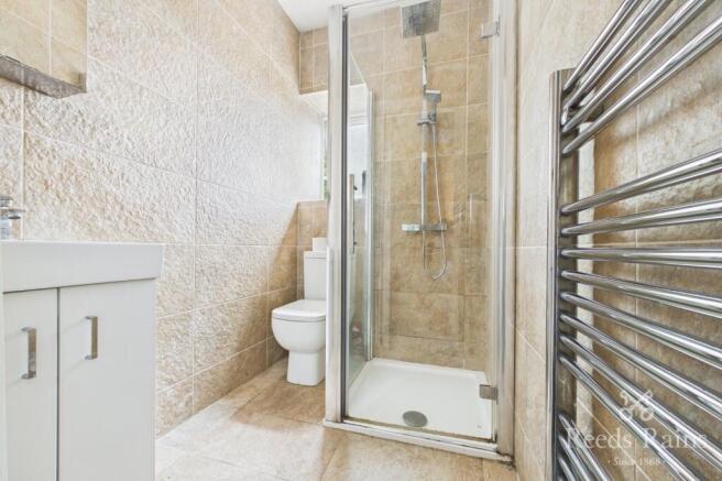 2 bed Terraced to rent Image 8