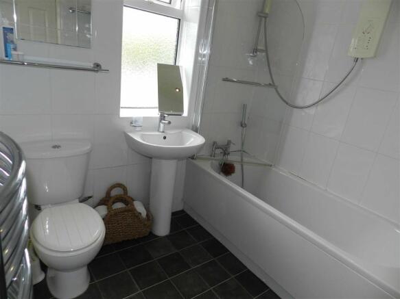 HOUSE BATHROOM