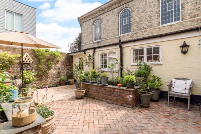 house. estate agency Chichester 4 St John's Street
