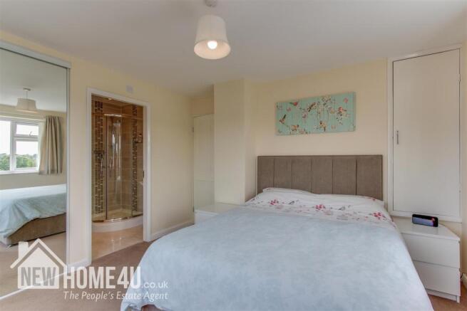 MASTER BEDROOM: