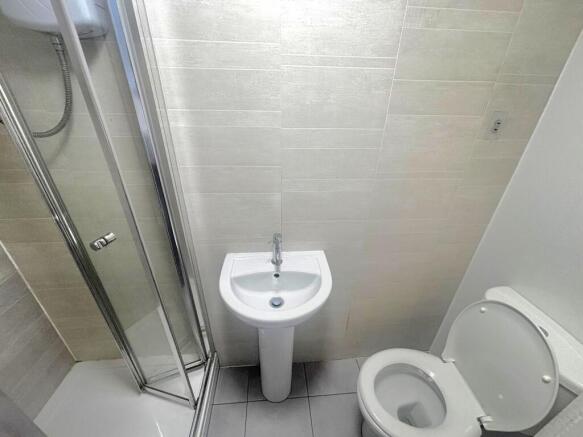 1 bed Flat to rent Image 5