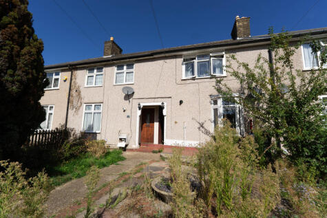 Ellerton Gardens, Dagenham, RM9