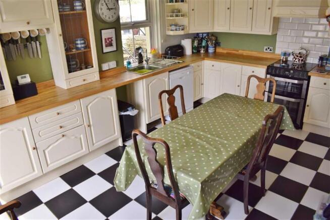 Kitchen/Dining Room