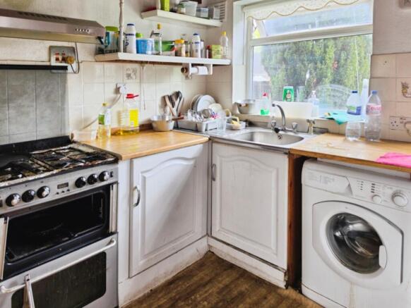 3 bed Terraced for sale Image 5