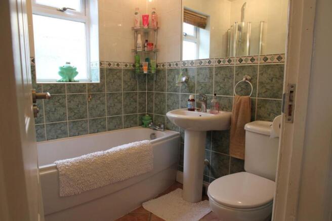 Bathroom.JPG